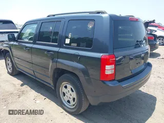 2015 Jeep Patriot Sport z VIN 1C4NJPBB0FD341538, wystawiony jako IAAI lot #42300133 z przebiegiem 138 631 mil mil oraz . Historia ofert i sprzedaży dostępna na DreamBid. Obrazek 3.