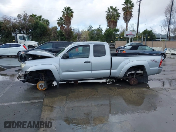 2005 Toyota Tacoma with VIN 5TEUU42NX5Z141199, listed as a IAAI auction lot 41569320 with 221,353 mi miles and . Bid and sale history available at DreamBid. Image 14.