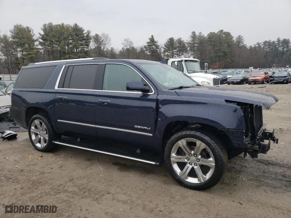2020 GMC Yukon XL Denali with VIN 1GKS2HKJ6LR143238, listed as a Copart auction lot 42918175 with 67,833 mi miles and Salvage Title. Bid and sale history available at carsss.com. Image 4.