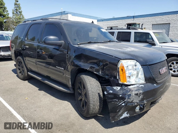 2013 GMC Yukon SLT with VIN 1GKS1CE06DR162852, listed as a Copart auction lot 71586174 with 182,169 mi miles and Salvage Title. Bid and sale history available at carsss.com. Image 4.