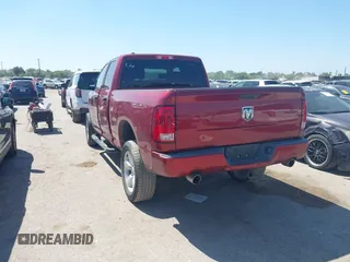 2014 Ram 1500 Express z VIN 1C6RR6FT3ES122128, wystawiony jako IAAI lot #41994152 z przebiegiem 138 624 mil mil oraz . Historia ofert i sprzedaży dostępna na DreamBid. Obrazek 3.