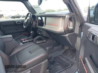 2023 Ford Bronco Raptor с VIN 1FMEE5JR6PLB05714, выставлен на аукционе IAAI как лот 41905036 с пробегом 6 115 миль миль и . История ставок и продаж доступна на DreamBid. Изображение 5.