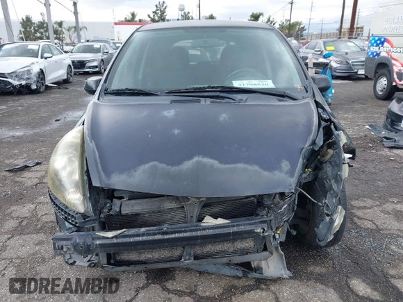 2008 Honda Fit Sport with VIN JHMGD386X8S063067, listed as a IAAI auction lot 41798520 with 282,302 mi miles. Bid and sale history available at carsss.com. Image 6.