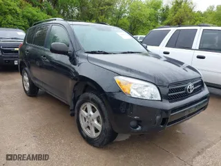2007 Toyota RAV4 with VIN JTMZD33V576040604, listed as a IAAI auction lot 41960043 with 216,208 mi miles. Bid and sale history available at carsss.com. Image 1.
