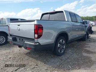 2019 Honda Ridgeline RTL-T z VIN 5FPYK2F69KB004533, wystawiony jako IAAI lot #42042586 z przebiegiem 71 789 mil mil oraz . Historia ofert i sprzedaży dostępna na DreamBid. Obrazek 4.