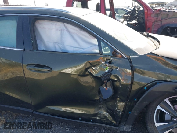 2024 Lexus UX 250h с VIN JTHX6JBH7R2166165, выставлен на аукционе IAAI как лот 42323215 с пробегом 47 518 миль миль и . История ставок и продаж доступна на DreamBid. Изображение 12.