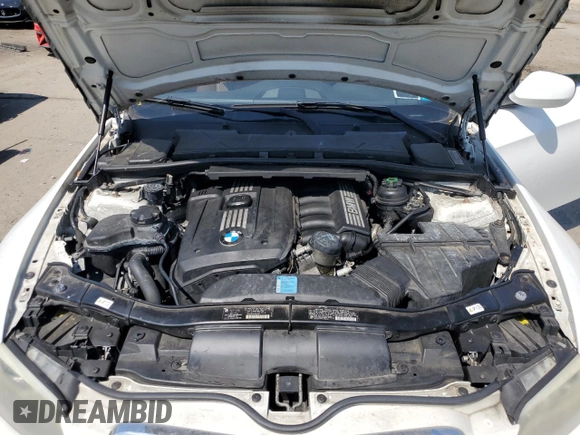 2011 BMW 3 Series 328i xDrive with VIN WBAKF5C57BE395986, listed as a Copart auction lot 53686095 with 154,812 mi miles and Salvage title. Bid and sale history available at DreamBid. Image 11.