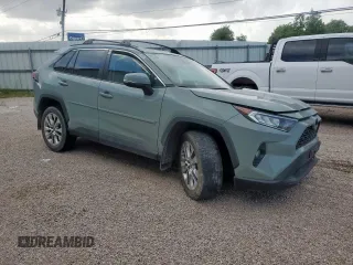 2021 Toyota RAV4 XLE Premium with VIN 2T3C1RFV7MW151789, listed as a Copart auction lot 58700795 with 105,648 mi miles and Clean title. Bid and sale history available at DreamBid. Image 4.