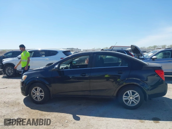 2014 Chevrolet Sonic LT with VIN 1G1JC5SH1E4243143, listed as a IAAI auction lot 41841260 with 170,514 mi miles and . Bid and sale history available at DreamBid. Image 14.
