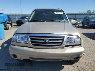 2001 Suzuki XL-7 Standard with VIN JS3TX92V814102549, listed as a Copart auction lot 47290045 with 197,369 mi miles and Salvage Title. Bid and sale history available at carsss.com. Image 5.