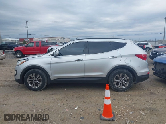 2016 Hyundai Santa Fe z VIN 5XYZU3LB0GG327660, wystawiony jako IAAI lot #42080530 z przebiegiem 109 602 mil mil oraz . Historia ofert i sprzedaży dostępna na DreamBid. Obrazek 15.