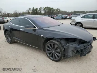 2017 Tesla Model S 100D with VIN 5YJSA1E25HF229423, listed as a Copart auction lot 48037295 with 60,592 mi miles and Non Repairable. Bid and sale history available at carsss.com. Image 4.