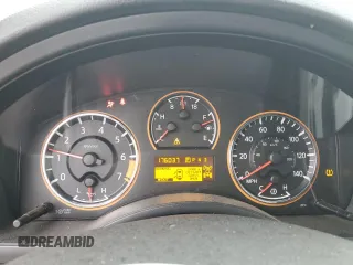 2012 Nissan Armada Platinum z VIN 5N1AA0NC9CN609112, wystawiony jako Copart lot #57202215 z przebiegiem 176 037 mil mil oraz Szkody całkowita. Historia ofert i sprzedaży dostępna na DreamBid. Obrazek 9.