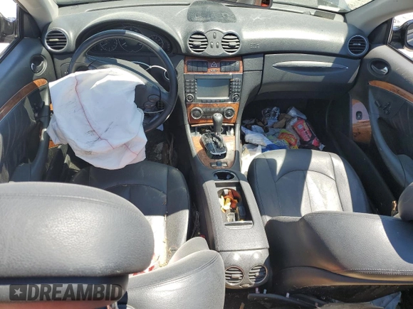 2007 Mercedes-Benz CLK 350 z VIN WDBTK56F17F229051, wystawiony jako Copart lot #57592375 z przebiegiem Nie podano mil oraz Szkoda całkowita • Salvage title. Historia ofert i sprzedaży dostępna na DreamBid. Obrazek 8.