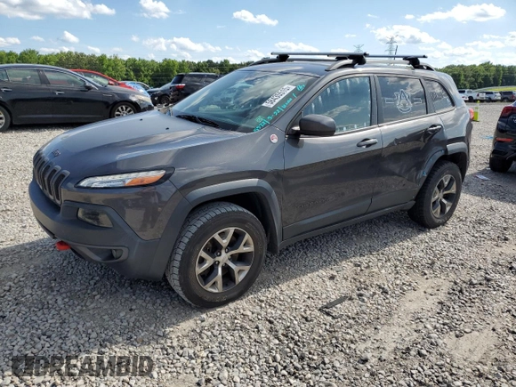 2017 Jeep Cherokee Trailhawk z VIN 1C4PJMBS9HW638497, wystawiony jako Copart lot #58435515 z przebiegiem 114 548 mil mil oraz Szkoda całkowita • Salvage title. Historia ofert i sprzedaży dostępna na DreamBid. Obrazek 1.