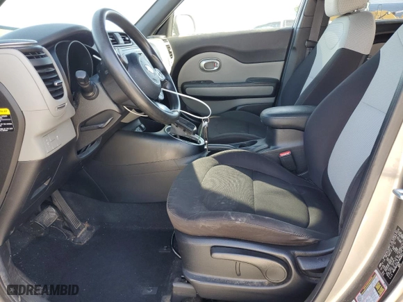 2019 Kia Soul with VIN KNDJN2A28K7643837, listed as a Copart auction lot 84820324 with 53,152 mi miles and Salvage Title. Bid and sale history available at carsss.com. Image 7.