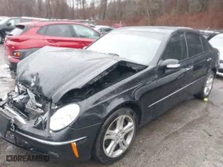 2006 Mercedes-Benz E-Class 3.5L with VIN WDBUF87J36X198455, listed as a IAAI auction lot 41810443 with 20,729 mi miles. Bid and sale history available at carsss.com. Image 2.