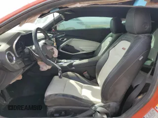 2021 Chevrolet Camaro 2SS z VIN 1G1FH1R70M0105967, wystawiony jako Copart lot #50032265 z przebiegiem 80 825 mil mil oraz Szkoda całkowita • Salvage title. Historia ofert i sprzedaży dostępna na DreamBid. Obrazek 7.