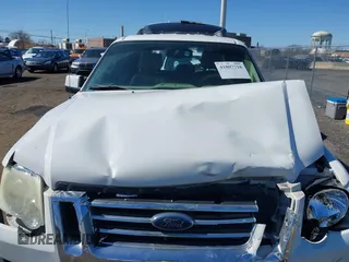2006 Ford Explorer z VIN 1FMEU64E56UA48934, wystawiony jako IAAI lot #41807718 z przebiegiem 114 928 mil mil oraz . Historia ofert i sprzedaży dostępna na DreamBid. Obrazek 10.