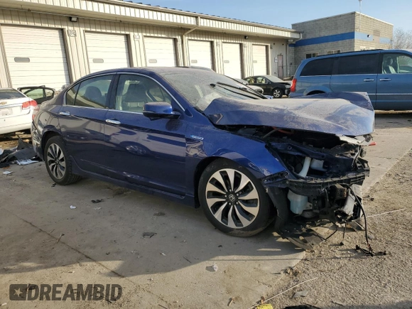 2017 Honda Accord Touring z VIN JHMCR6F71HC018946, wystawiony jako Copart lot #49034725 z przebiegiem 94 985 mil mil oraz Szkoda całkowita • Salvage title. Historia ofert i sprzedaży dostępna na DreamBid. Obrazek 4.