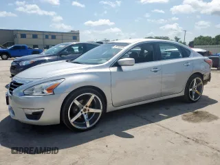 2015 Nissan Altima 2.5 with VIN 1N4AL3AP9FN304583, listed as a Copart auction lot 59740395 with 205,966 mi miles and Clean title. Bid and sale history available at DreamBid. Image 1.