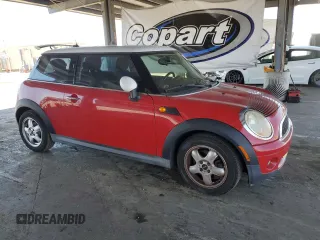 2007 MINI Hardtop with VIN WMWMF33587TT50877, listed as a Copart auction lot 63683795 with 105,078 mi miles and Clean title. Bid and sale history available at DreamBid. Image 4.