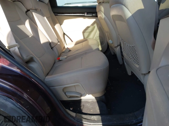 2015 Kia Sorento LX with VIN 5XYKTDA70FG580629, listed as a IAAI auction lot 41623587 with 105,266 mi miles. Bid and sale history available at carsss.com. Image 8.