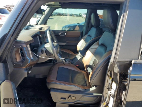 2023 Ford Bronco с VIN 1FMEE5DP8PLB53774, выставлен на аукционе Copart как лот 58173005 с пробегом 42 582 миль миль и Списание • Salvage title. История ставок и продаж доступна на DreamBid. Изображение 7.
