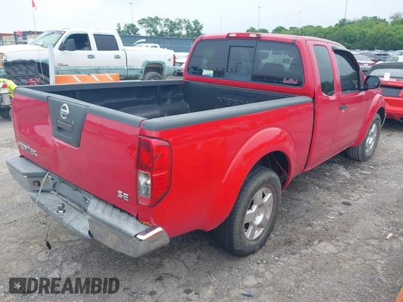 2008 Nissan Frontier SE z VIN 1N6AD06U78C418727, wystawiony jako IAAI lot #42215016 z przebiegiem 211 562 mil mil oraz . Historia ofert i sprzedaży dostępna na DreamBid. Obrazek 4.