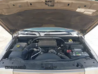 2006 Jeep Commander с VIN 1J8HH48N86C106683, выставлен на аукционе IAAI как лот 42563082 с пробегом 235 200 миль миль и . История ставок и продаж доступна на DreamBid. Изображение 10.