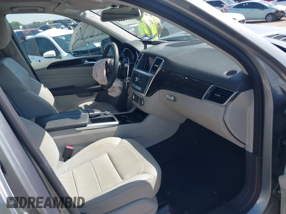 2015 Mercedes-Benz M 350 with VIN 4JGDA5JB8FA562500, listed as a IAAI auction lot 41932318 with 117,512 mi miles and . Bid and sale history available at DreamBid. Image 5.