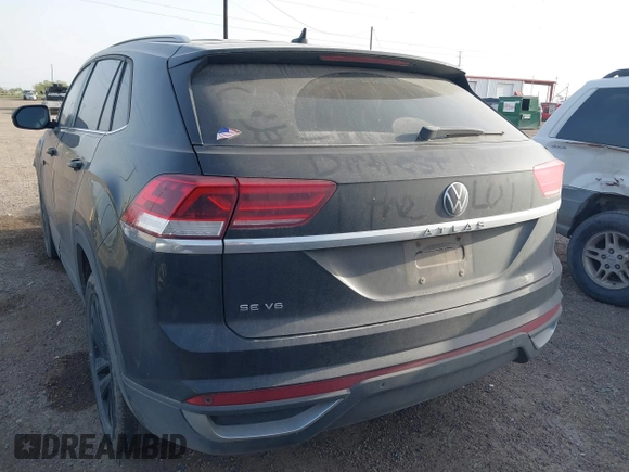 2021 Volkswagen Atlas SE with VIN 1V2WE2CA3MC240934, listed as a IAAI auction lot 41739347 with 44,485 mi miles and . Bid and sale history available at DreamBid. Image 3.