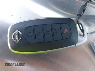 2025 Nissan Sentra SR z VIN 3N1AB8DV5SY305783, wystawiony jako IAAI lot #42480852 z przebiegiem 5 377 mil mil oraz . Historia ofert i sprzedaży dostępna na DreamBid. Obrazek 11.