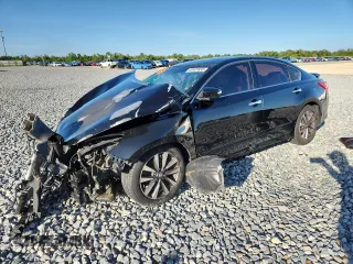 2017 Nissan Altima SL with VIN 1N4AL3AP4HC149584, listed as a Copart auction lot 62407635 with Not provided miles and Salvage title. Bid and sale history available at DreamBid. Image 1.