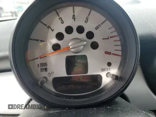 2013 MINI Hardtop с VIN WMWSU3C53DT549327, выставлен на аукционе Copart как лот 62546875 с пробегом 95 249 миль миль и Чистый • Clean title. История ставок и продаж доступна на DreamBid. Изображение 9.