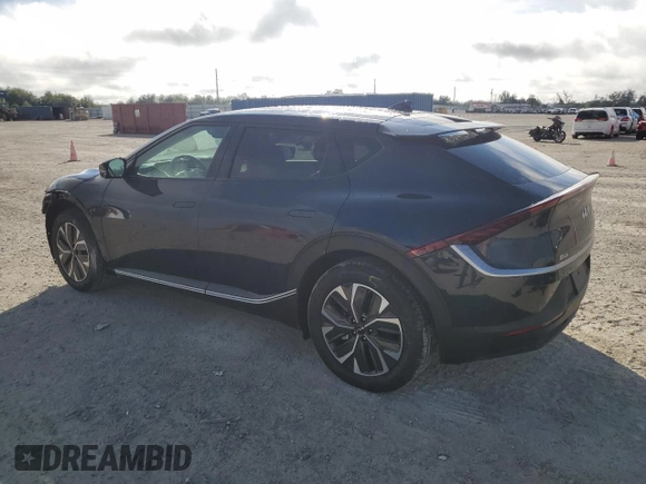2024 Kia EV6 Light Long Range with VIN KNDC34LA3R5218238, listed as a Copart auction lot 86973164 with 601 mi miles and Salvage Title. Bid and sale history available at carsss.com. Image 2.