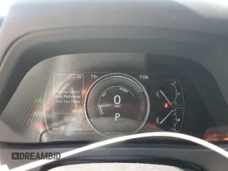 2021 Lexus UX 250h с VIN JTHP9JBH5M2041312, выставлен на аукционе Copart как лот 50294735 с пробегом 7 910 миль миль и Списание • Salvage title. История ставок и продаж доступна на DreamBid. Изображение 9.