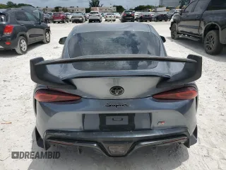 2020 Toyota Supra 3.0 with VIN WZ1DB4C02LW030327, listed as a Copart auction lot 61451485 with 85,250 mi miles and Salvage title. Bid and sale history available at DreamBid. Image 6.