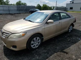 2010 Toyota Camry z VIN 4T1BF3EK7AU541572, wystawiony jako Copart lot #60035335 z przebiegiem 171 041 mil mil oraz Szkoda całkowita • Salvage title. Historia ofert i sprzedaży dostępna na DreamBid. Obrazek 1.