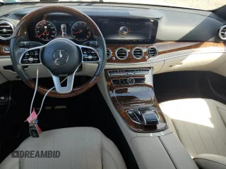 2020 Mercedes-Benz E 450 with VIN WDDZF6JB9LA734326, listed as a Copart auction lot 53639565 with 21,563 mi miles and Salvage Title. Bid and sale history available at DreamBid. Image 8.
