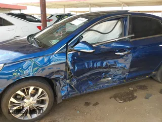2015 Hyundai Sonata Sport with VIN 5NPE34AB9FH144582, listed as a IAAI auction lot 42136542 with Not Provided miles and . Bid and sale history available at carsss.com. Image 6.
