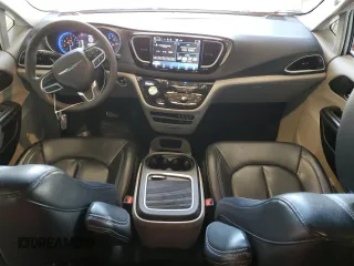 2022 Chrysler Pacifica Touring L z VIN 2C4RC1BG1NR198518, wystawiony jako Copart lot #52422195 z przebiegiem 85 444 mil mil oraz Szkoda całkowita • Salvage title. Historia ofert i sprzedaży dostępna na DreamBid. Obrazek 8.
