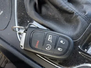 2019 Jeep Cherokee Limited with VIN 1C4PJMDN0KD299607, listed as a IAAI auction lot 42158424 with 80,014 mi miles and . Bid and sale history available at DreamBid. Image 11.