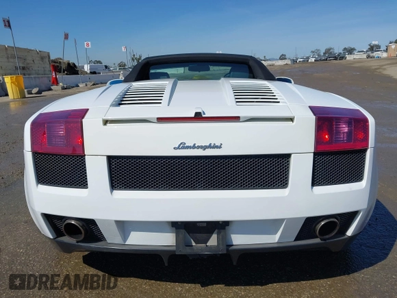 2008 Lamborghini Gallardo z VIN ZHWGU22T18LA07324, wystawiony jako IAAI lot #41835407 z przebiegiem 26 552 mil mil oraz . Historia ofert i sprzedaży dostępna na DreamBid. Obrazek 17.