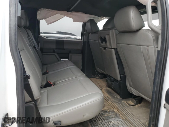 2022 Ford F-350 XL with VIN 1FT8W3DT5NEC61142, listed as a Copart auction lot 44922775 with 132,348 mi miles and Salvage Title. Bid and sale history available at DreamBid. Image 10.