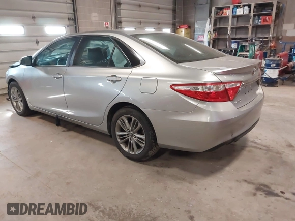 2015 Toyota Camry XLE with VIN 4T1BF1FK9FU072205, listed as a IAAI auction lot 42061915 with 117,807 mi miles. Bid and sale history available at carsss.com. Image 3.