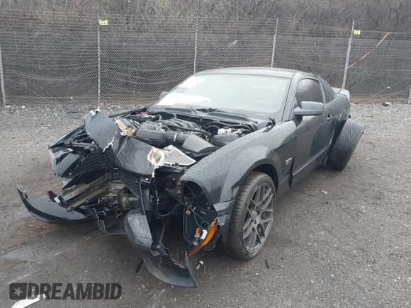 2007 Ford Mustang GT Deluxe with VIN 1ZVFT82H275292215, listed as a IAAI auction lot 41866312 with 114,500 mi miles. Bid and sale history available at carsss.com. Image 6.