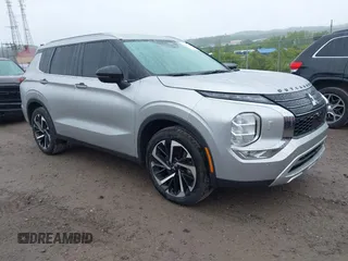 2022 Mitsubishi Outlander SE z VIN JA4J4UA84NZ025226, wystawiony jako IAAI lot #42353017 z przebiegiem 51 659 mil mil oraz . Historia ofert i sprzedaży dostępna na DreamBid. Obrazek 1.
