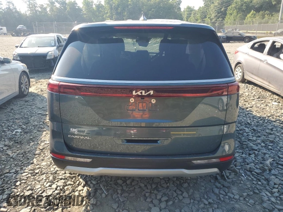 2024 Kia Carnival EX with VIN KNDNC5H34R6327472, listed as a Copart auction lot 58115104 with 17,456 mi miles and Salvage Title. Bid and sale history available at carsss.com. Image 6.