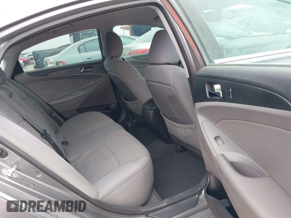 2013 Hyundai Sonata GLS with VIN 5NPEB4AC8DH659310, listed as a IAAI auction lot 42072514 with 115,613 mi miles and . Bid and sale history available at DreamBid. Image 8.